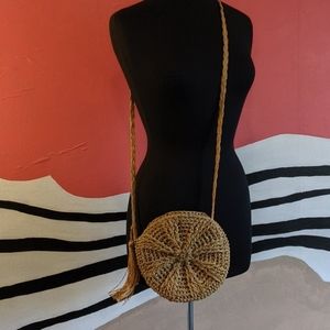 Straw saddle bag